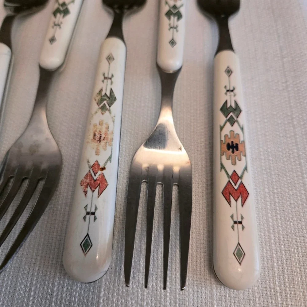 Studio Nova Timberline Flatware Set 35pc Southwestern Aztec Vintage Stainless